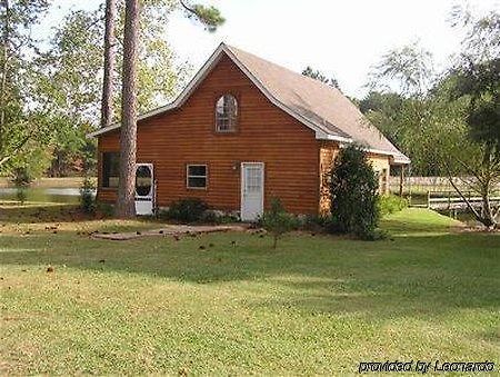 Shalom House Bed And Breakfast Тифтон Экстерьер фото